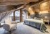 chalet de luxe 10 Pièces en location saisonnière sur MERIBEL LES ALLUES (73550)